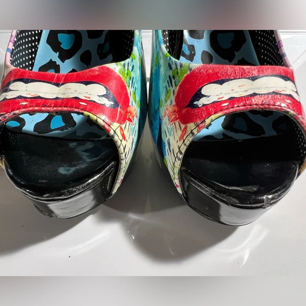 Too Fast Brand Heels | Size 7 - Picture 6 of 6